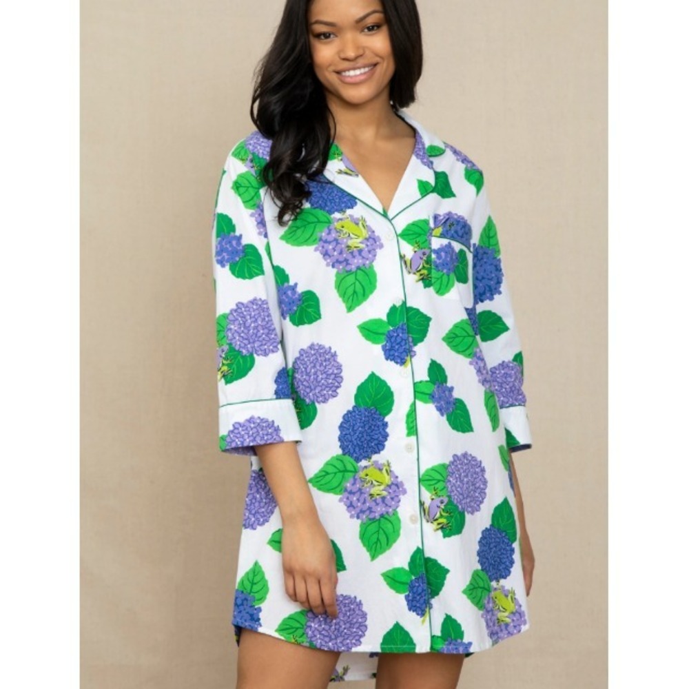 Print Fresh Sleep Shirt Womens M  Hydrangea Hideaway Purple Floral Frogs Nature